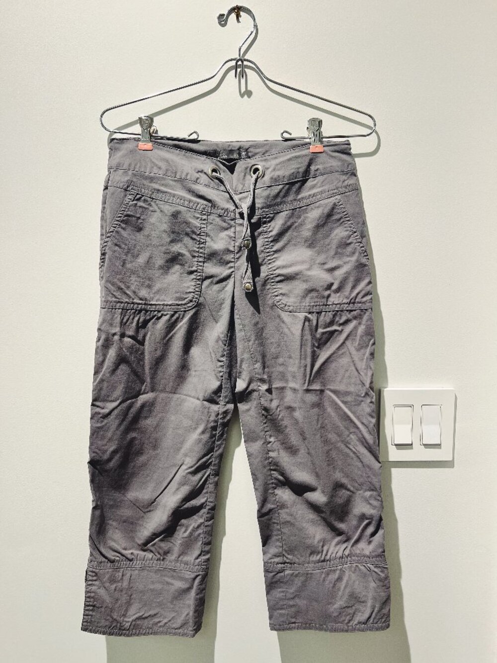 prAna Bliss Capri Pants | Gray | Sz. XS